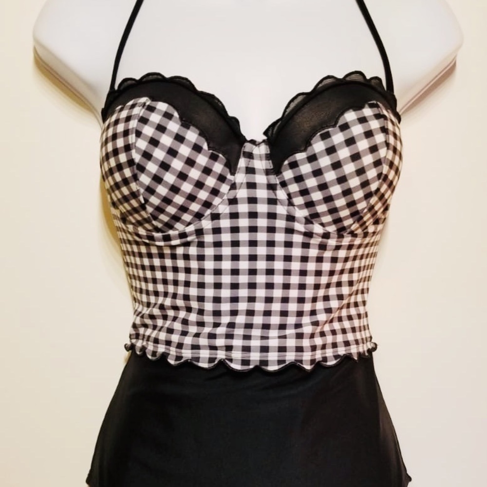 NEW Betsy Johnson swimsuit